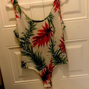 Super cute bodysuit from Papaya, size S/M